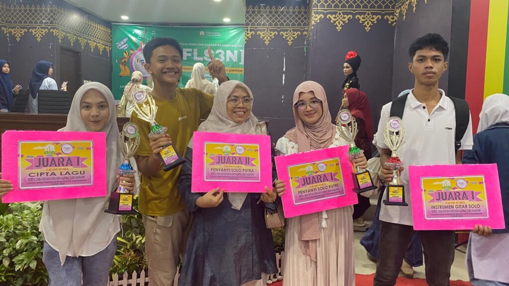 FLS2N 2025 Kota Lhokseumawe: SMAN 1 Lhokseumawe Juara Umum Usai Menang di Lima Cabang