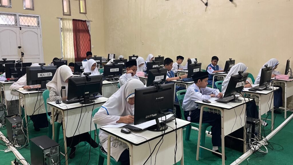 Ajang Cari Bibit Unggul: SMAN 1 Lhokseumawe Gelar Kompetisi Sains Akbar Olimpiade SmartEx untuk Tingkat SMP/MTs