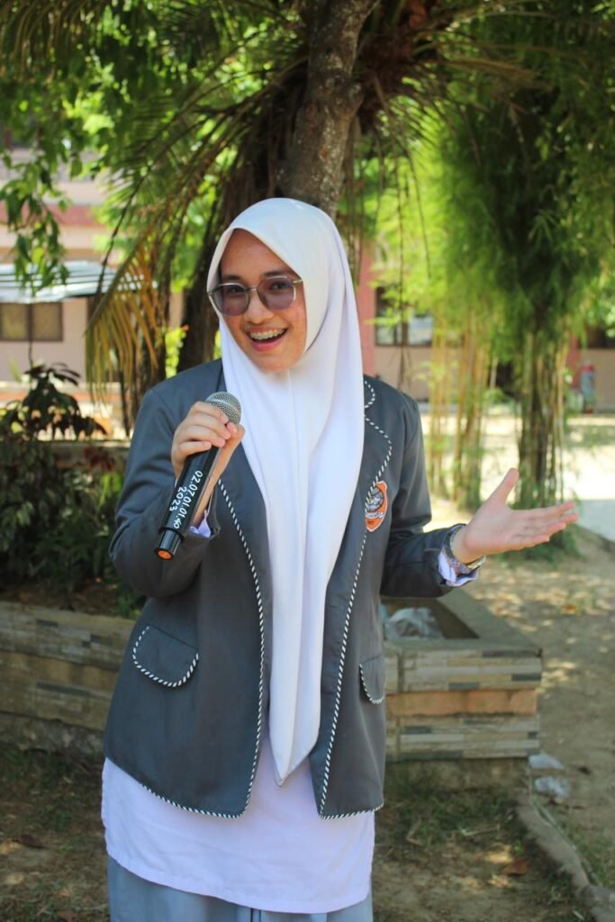 Suara Emas dari Lhokseumawe: Alya Zhafira SMAN 1 Berhasil Puncaki Podium FLS3N.