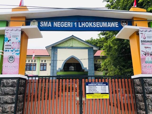 SMAN 1 Lhokseumawe Tak Terkalahkan, Raih Juara Umum FLS3N Meski Persaingan Semakin Ketat